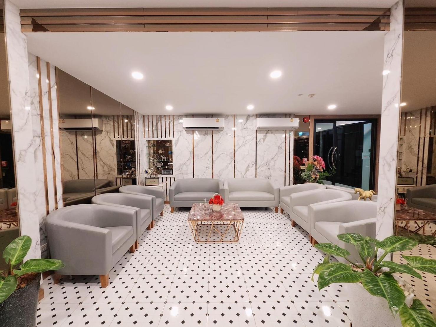 Nakara Hotel, Ubon Ratchathani Ngoại thất bức ảnh