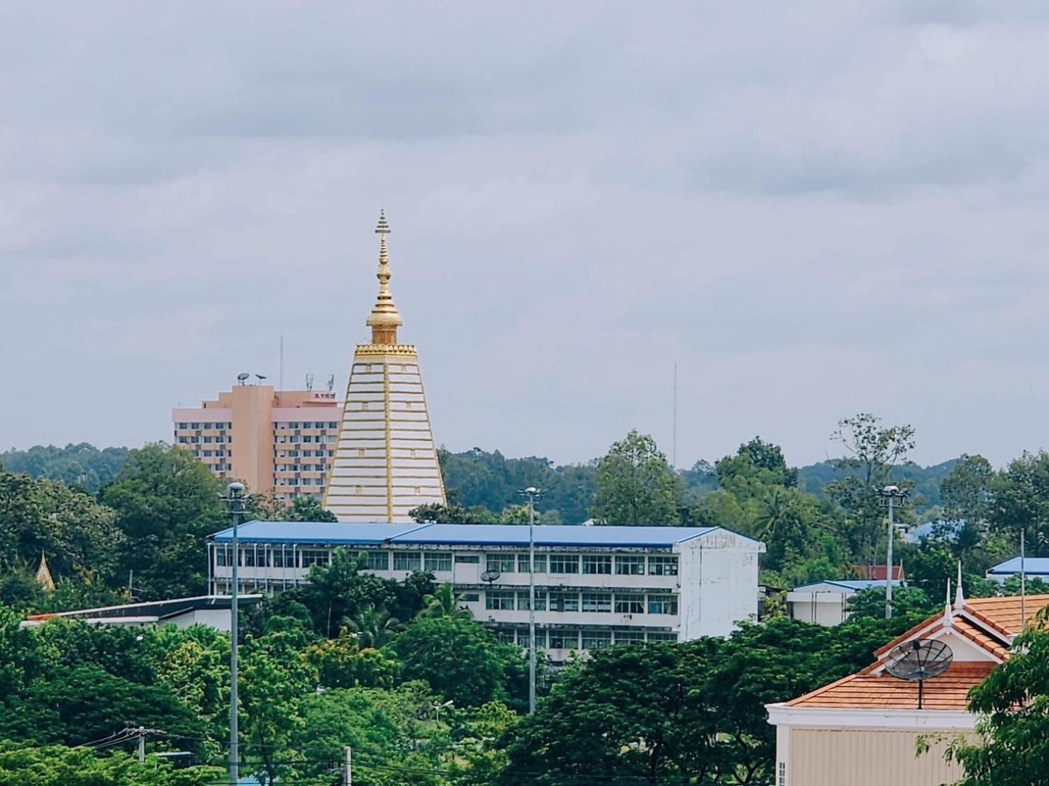 Nakara Hotel, Ubon Ratchathani Ngoại thất bức ảnh